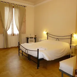 https://a-casa-da-sabrina.it-tuscanyhotel.com