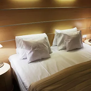 https://hotel-domus-expo.it-lombardy.com